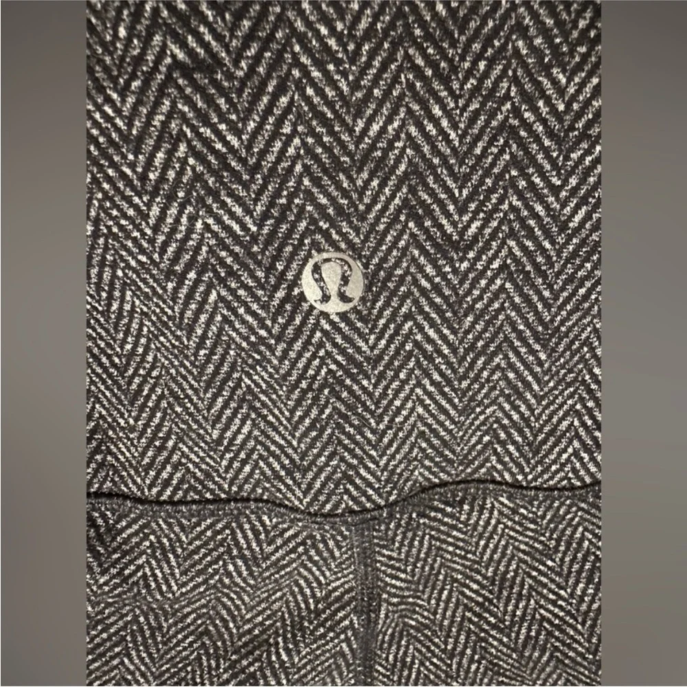 LULULEMON heather herringbone leggings size 4 - Picture 5 of 6